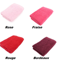 Motif chat et rose brodé sur linge de bain au choix