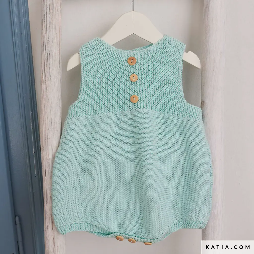 patron-tricoter-tricot-crochet-layette-barboteuse-printemps-ete-katia-7900-8-01-g.webp