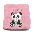 Motif panda et son bambou brodé sur linge de bain au choix