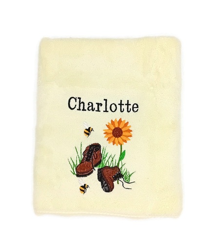 Motif randonnée Charlotte sur linge de bain au choix 