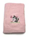 Motif Chat et papillon brodé sur linge de bain au choix 