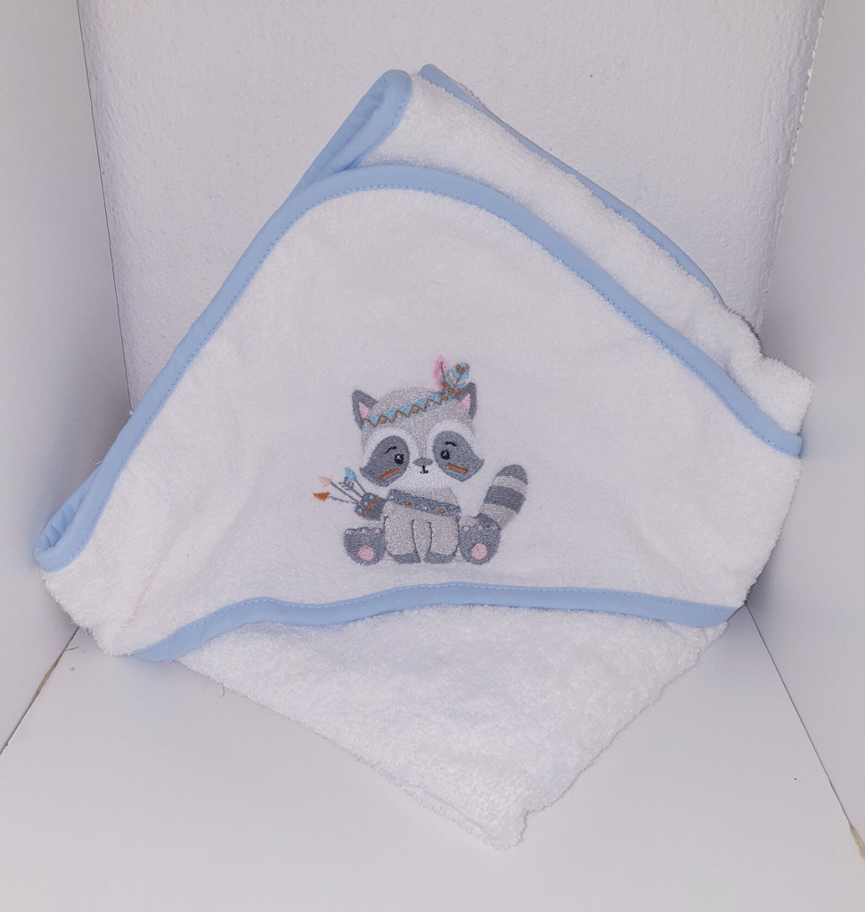 Motif raton laveur boho brodé sur cape de bain bébé