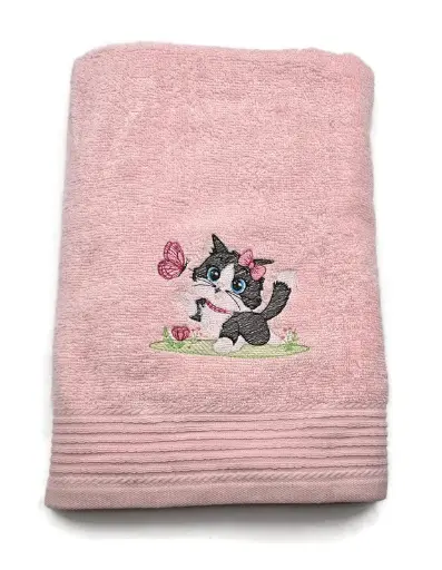 Motif Chat et papillon brodé sur linge de bain au choix 