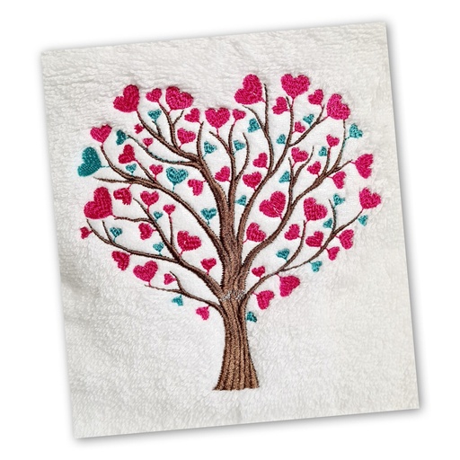 Motif arbre coeur sur linge de bain au choix